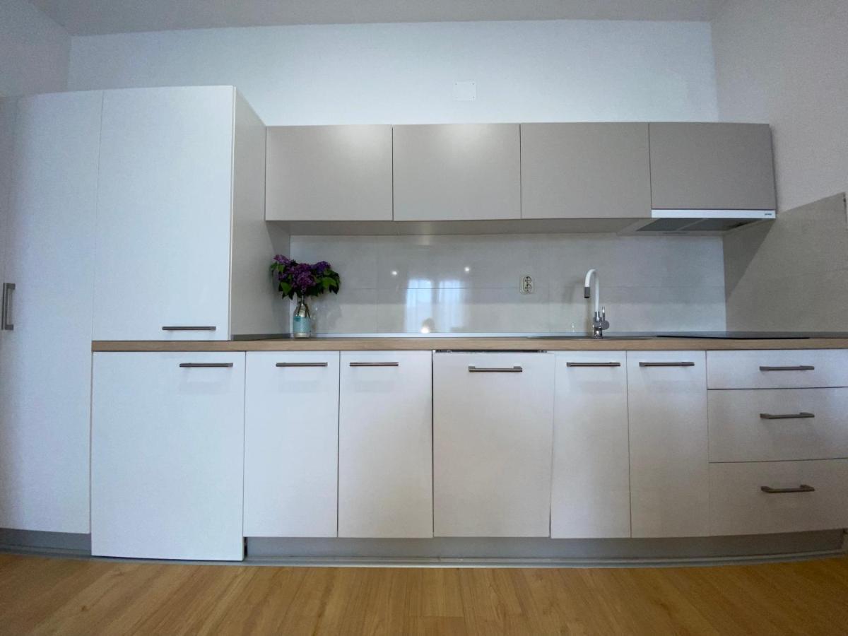 אוהריד Sis Apartments מראה חיצוני תמונה